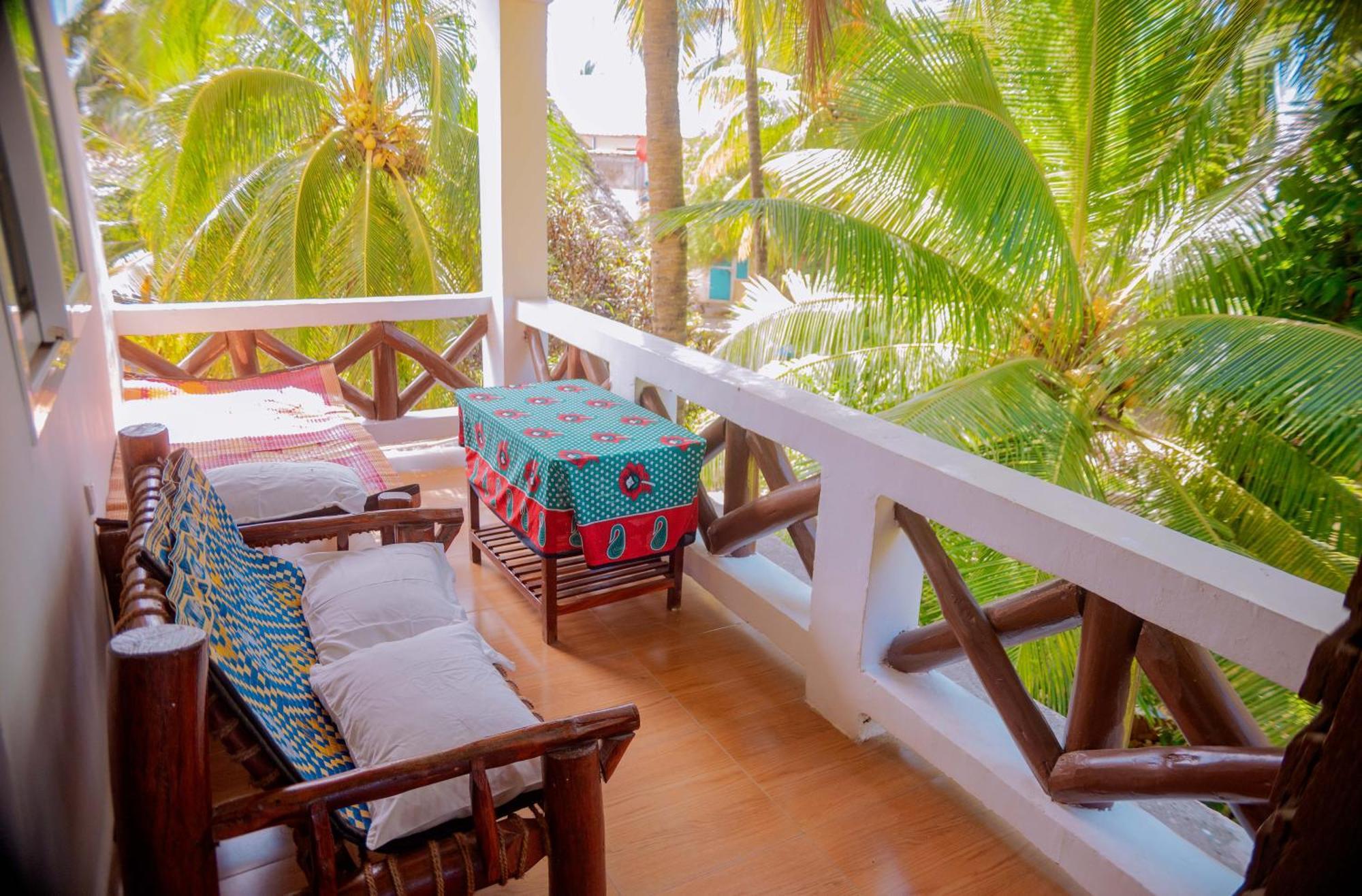 Baraka Beach Bungalows Nungwi Ngoại thất bức ảnh