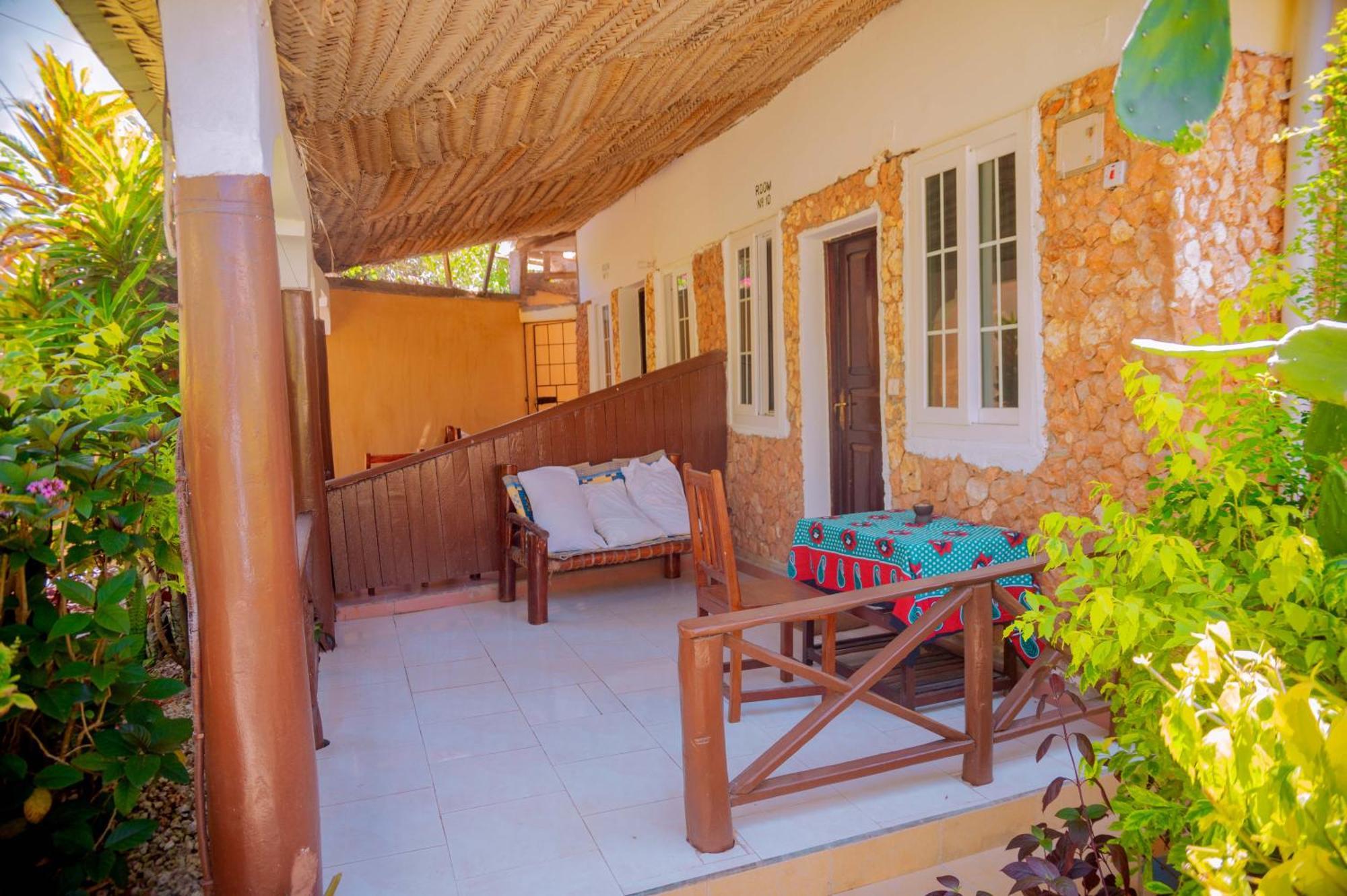 Baraka Beach Bungalows Nungwi Ngoại thất bức ảnh